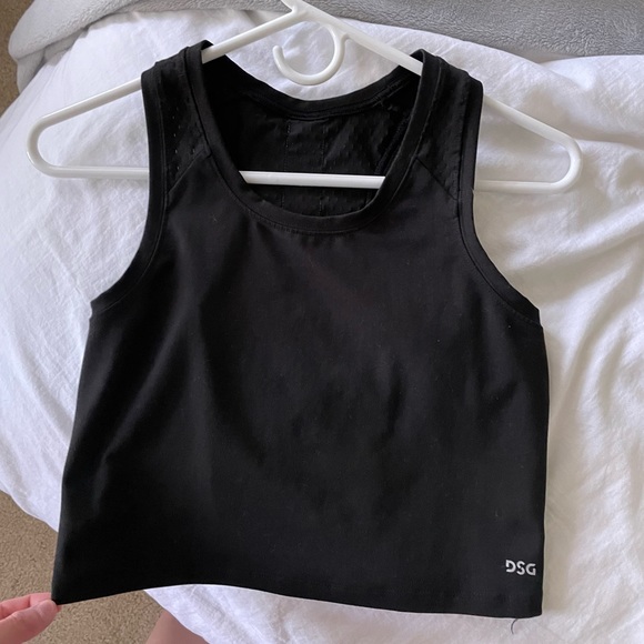DSG Tops Dsg Cropped Workout Tank Poshmark